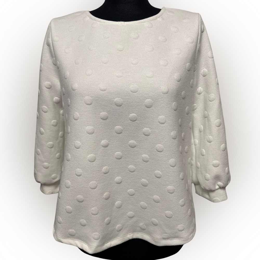 W5 White Textured Dot Zip-Back Top – Size M